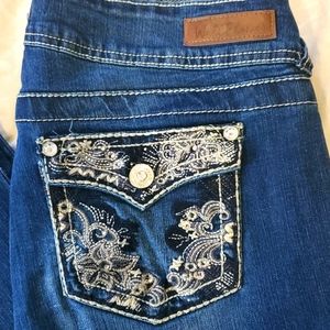 Wallflower jeans